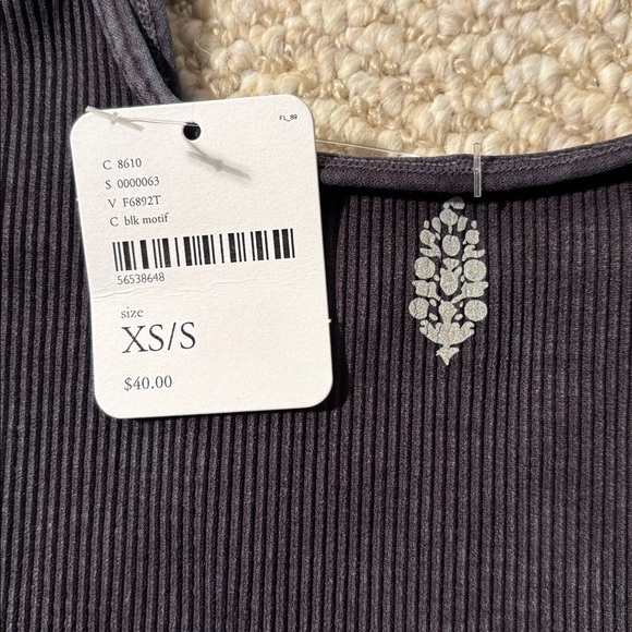 NWT FP Movement Washed Black Happiness Runs Tank Crop Wmns Size XS / Small - Picture 4 of 4